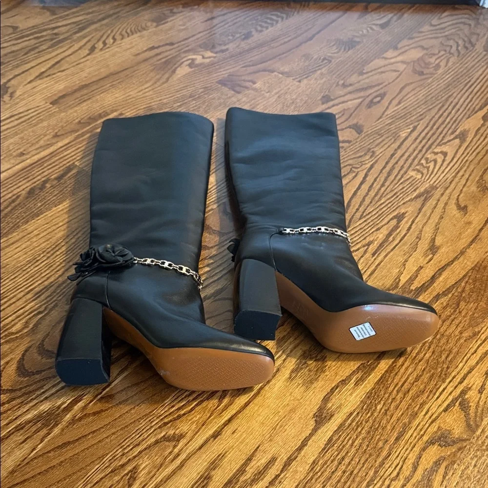 Tory Burch Black Heeled Boots with Gold Chain Accent and flower detail 9.5m